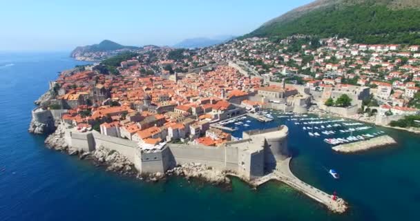 Historic walled city of Dubrovnik — Stock Video