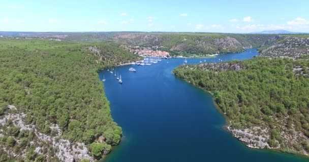 Cidade pequena Skradin, Croácia — Vídeo de Stock