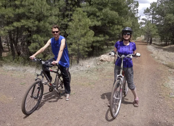 A Mother and Son on Flagstaff's Urban Trail System — Stock Photo, Image