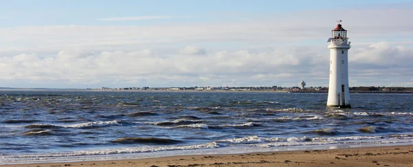 Uitzicht op New Brighton, of Perch Rock, vuurtoren — Stockfoto