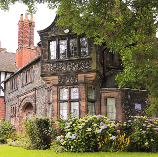 Μια ματιά στο γέφυρα Cottage, Port Sunlight — Φωτογραφία Αρχείου