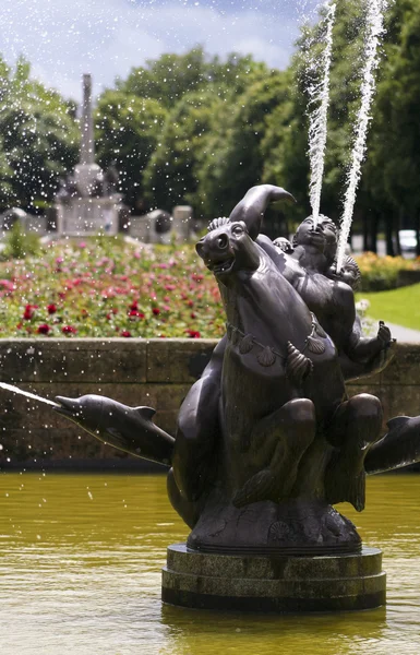 A Pool and Fountain in Port Sunlight — Stock Photo, Image