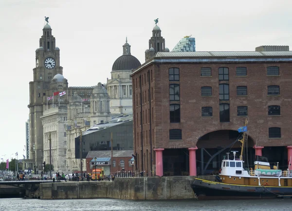 A View of Pier Head de Albert Dock, Liverpool — Fotografia de Stock