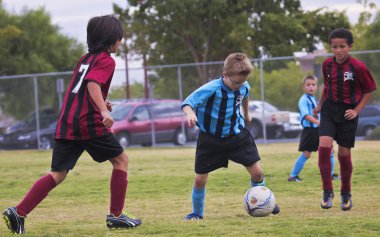 Gençlik futbol oyuncular bir grup rekabet