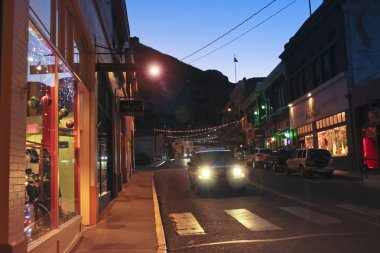 Bir gecede Bisbee'ye tatil sırasında