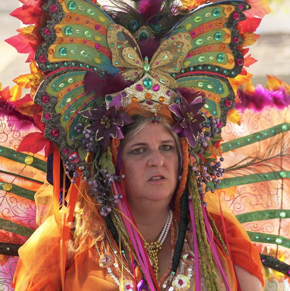 アリゾナ州ルネッサンス フェスティバルで蝶の女性 — ストック写真