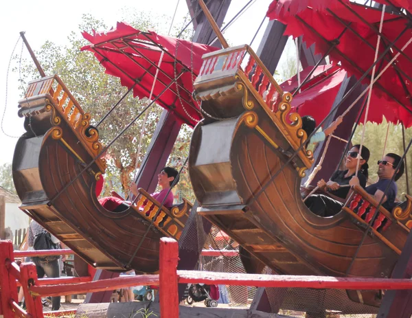 A Pirate Ship Ride at the Arizona Renaissance Festival — Stock Photo, Image