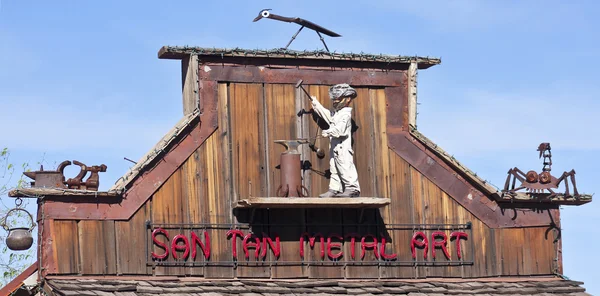 Un cartel de arte de metal de Goldfield Ghost Town San Tan — Foto de Stock