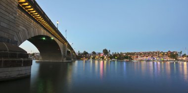 A London Bridge at Twilight, Lake Havasu City