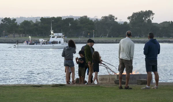 Un arrosto di marshmallow, Sunset Point Park, Mission Bay — Foto Stock