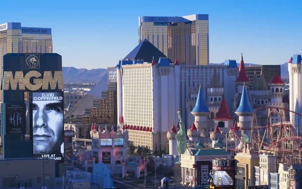Güneye bakıyor Las Vegas soymak bir havadan görünümü — Stok fotoğraf