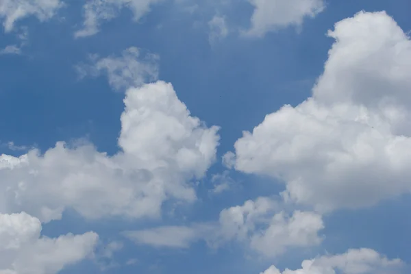 Blue sky with clouds — Stock Photo, Image