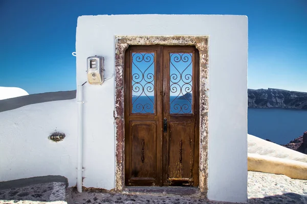 Vecchia Porta Nel Villaggio Oia Giorno Soleggiato Sull Isola Santorini — Foto Stock