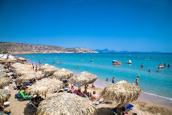 Atenas Grecia Junio 2016 Gente Playa Yabanaki Varkiza Atenas Grecia — Foto de Stock