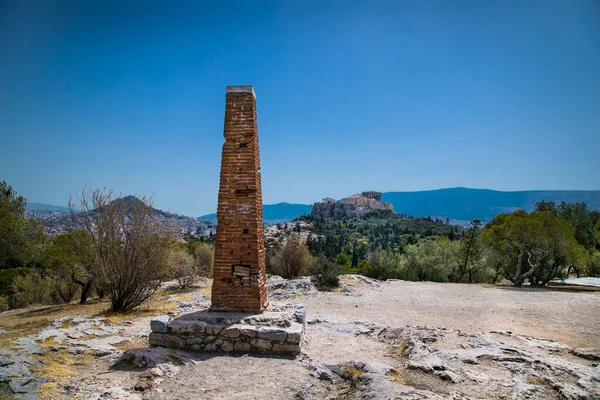 Obélisque Monument Avec Ciel Bleu Derrière Près Acropole Athènes Grèce — Photo
