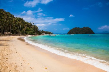 Filipinler, Palawan adasındaki Marimegmeg plajının inanılmaz güzelliği..