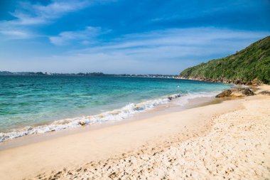 Sri Lanaka 'da Unawatuna yakınlarındaki orman plajı..