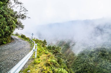  La Cumbre 'deki Dünya' nın En Tehlikeli Yolu Bolivya 'da 