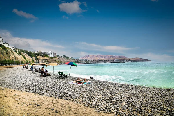 Lima Peru Jan 2019 Stillahavskustutsikt Solig Dag Utsiktsdäck Trappa Till Royaltyfria Stockbilder