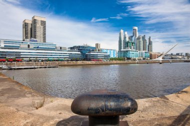 Buenos Aires Arjantin - 27 Aralık 2018: Puerto Madero Bölgesi, Buenos Aires, Arjantin.