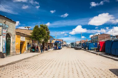 Buenos Aires Arjantin - 25 Aralık 2018: Buenos Aires 'te Arjantin Sağlık Bakanlığı' nın inşası üzerine Evita Peron portresi. Sanat Arjantinli sanatçı Marmo tarafından yapıldı. Arjantin.