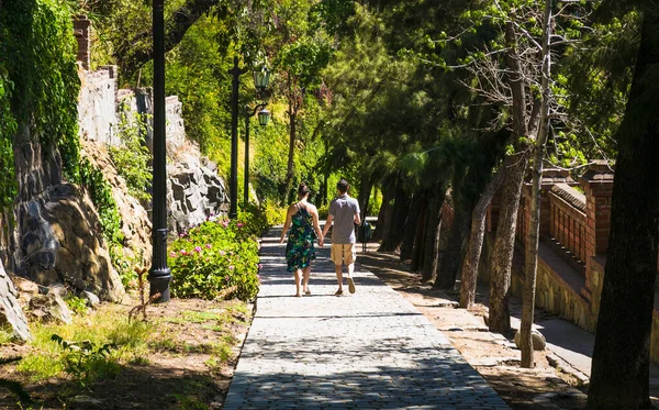 Santiago Chili Déc 2018 Jeune Couple Promène Dans Parc Colline — Photo