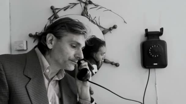 Vintage telephone call — Stock Video