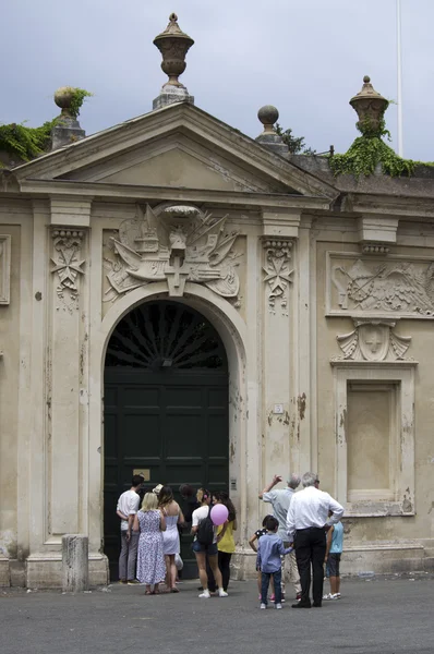 Keyhole of the Villa Magistrale dei Cavalieri di Malta Rome Ital — Stock Photo, Image