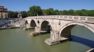 Ponte Sisto zaman atlamalı