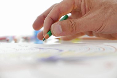 Kağıt üzerine sanatsal çizim Pastel resimler yaratıcılık kavramı