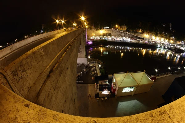 Tiber ostrov noc — Stock fotografie