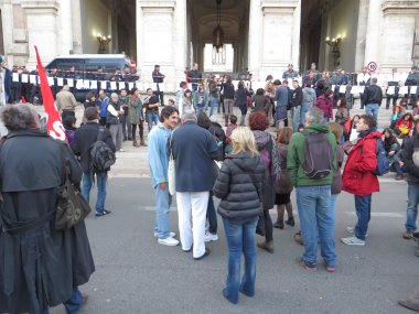 İtalyan eğitim sistemi gösteri