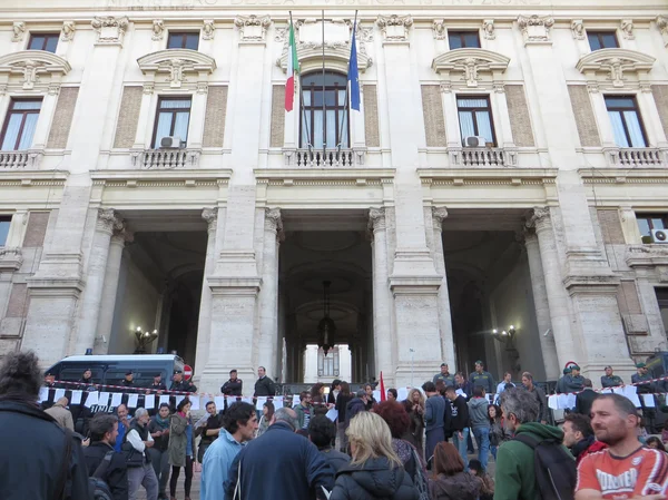 Teacher demonstration in Rome — Stock Photo, Image