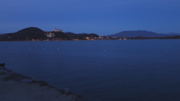 Fortaleza de Angera en el Lago Mayor — Vídeo de stock