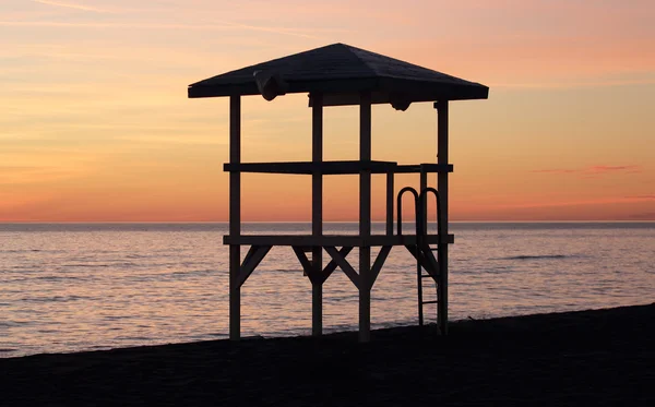 Lifeguard tower silhouette — Stock Photo, Image