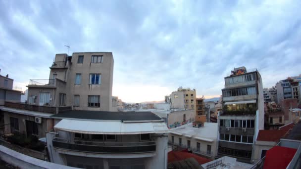 Афинские крыши в сумерках — стоковое видео