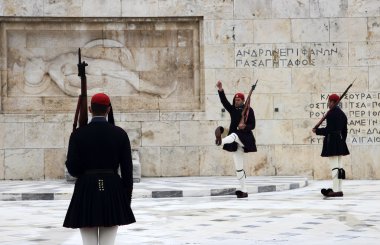 Atina'da Muhafız değiştirme