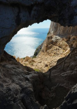NOLI, ITALY, Grotta dei Falsari ya da kıyı yolundaki kalpazanlar mağarası