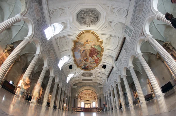 Iglesia de San Pedro Vincoli —  Fotos de Stock