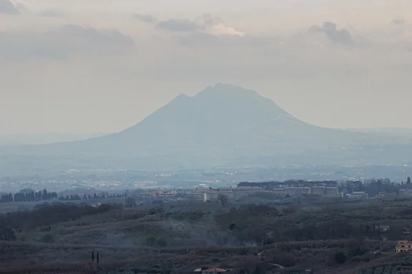 Monte Soratte in wintertijd — Stockfoto