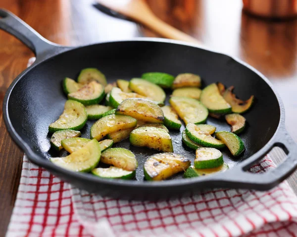 Fried zucchini — Stock Photo, Image