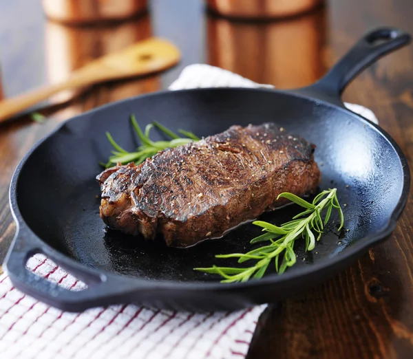 New york strip steak — Stockfoto