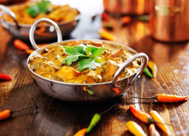 Saag paneer köri çanak