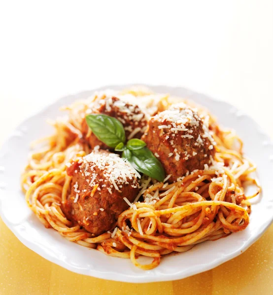 Спагетті і фрикадельки — стокове фото
