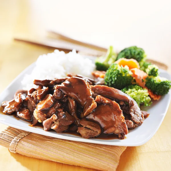 Japanese chicken teriyaki with rice — Stock Photo, Image
