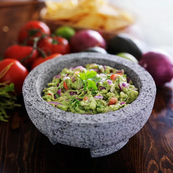 Mexican guacamole with vegetables — Stock Photo, Image