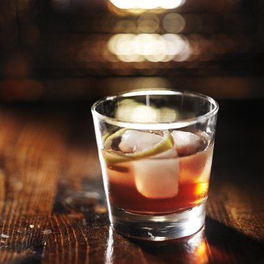 soğuk sazerac kokteyl