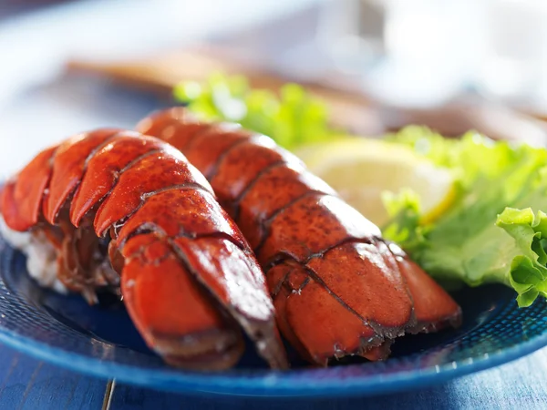 Queues de homard avec garniture — Photo