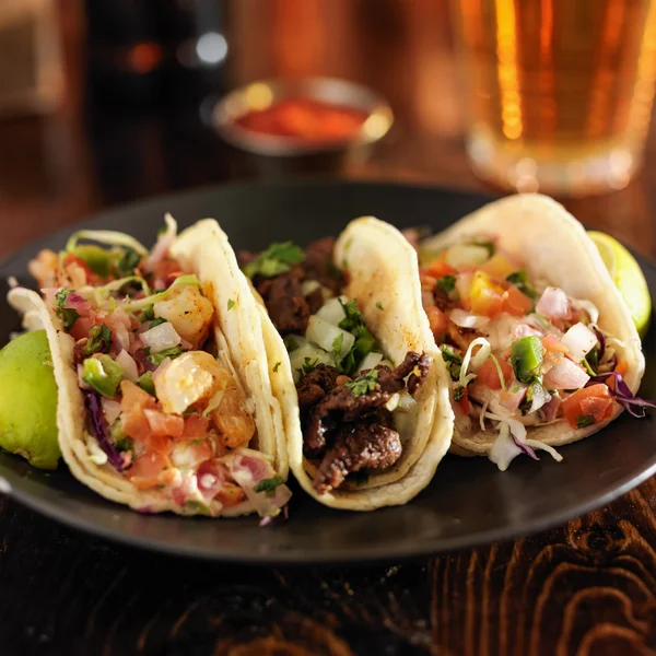 Tacos callejeros mexicanos — Foto de Stock