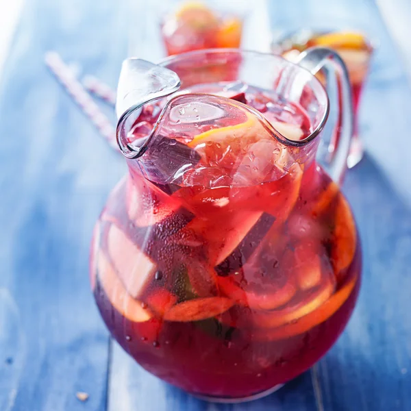 Sangria pitcher with fruits — Stock Photo, Image